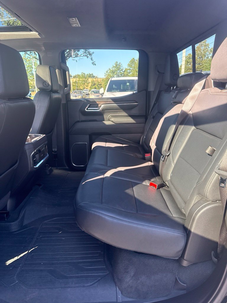 Used 2024 GMC Sierra 1500 SLT w/ SLT Premium Plus Package AWD/4WD image 12