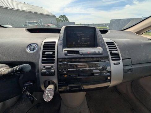 Used 2005 Toyota Prius FWD image 35