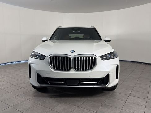 Used 2024 BMW X5 xDrive40i w/ Premium Package AWD/4WD image 6