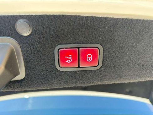 Used 2019 Mercedes-Benz S 63 AMG S 4MATIC Sedan image 30