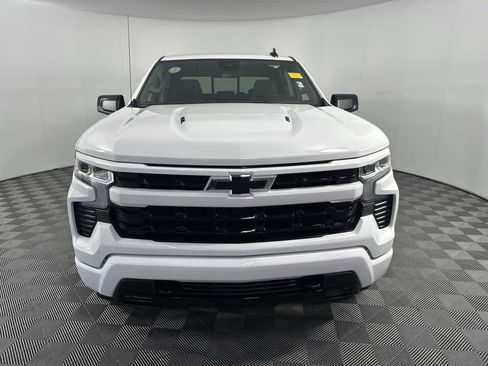Used 2025 Chevrolet Silverado 1500 RST w/ Convenience Package II AWD/4WD image 3