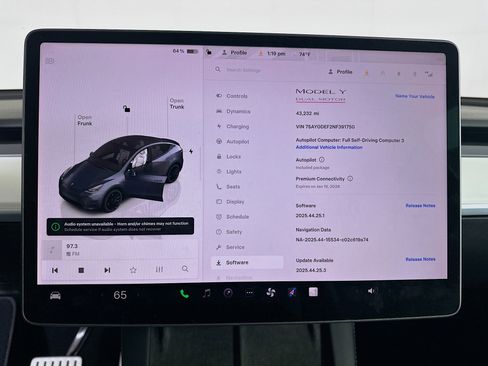 Used 2022 Tesla Model Y Performance image 36