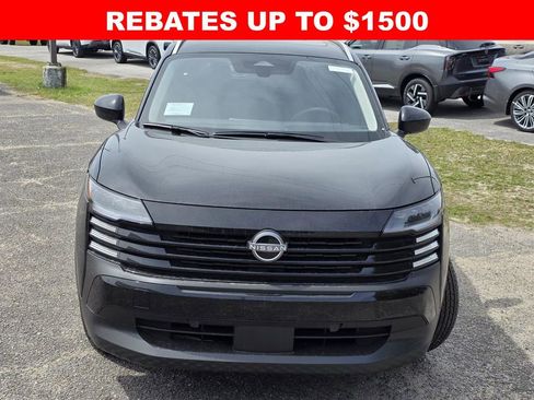 New 2026 Nissan Kicks SV w/ SV Premium Package image 3