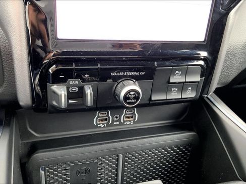 Certified 2025 RAM 1500 Big Horn AWD/4WD image 29