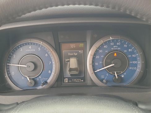 Certified 2018 Toyota Sienna XLE image 22