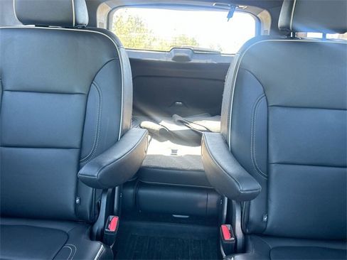 Certified 2023 Chevrolet Traverse Premier w/ Redline Edition image 27