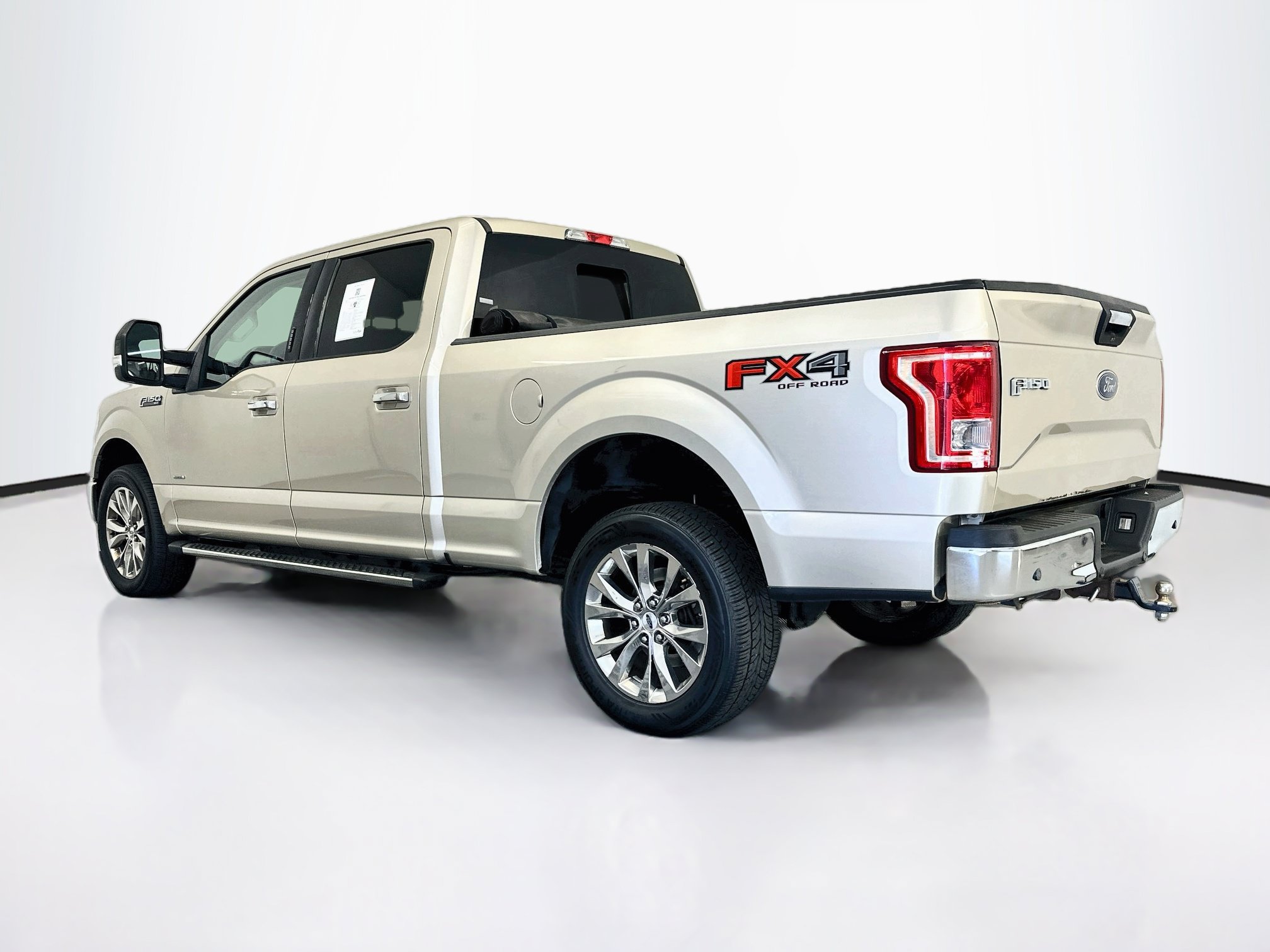 Used 2017 Ford F150 XLT w/ Equipment Group 302A Luxury AWD/4WD image 5