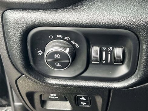 Used 2019 RAM 1500 Big Horn image 21