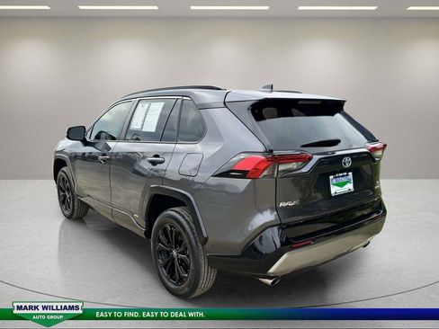 Used 2023 Toyota RAV4 SE AWD/4WD image 5