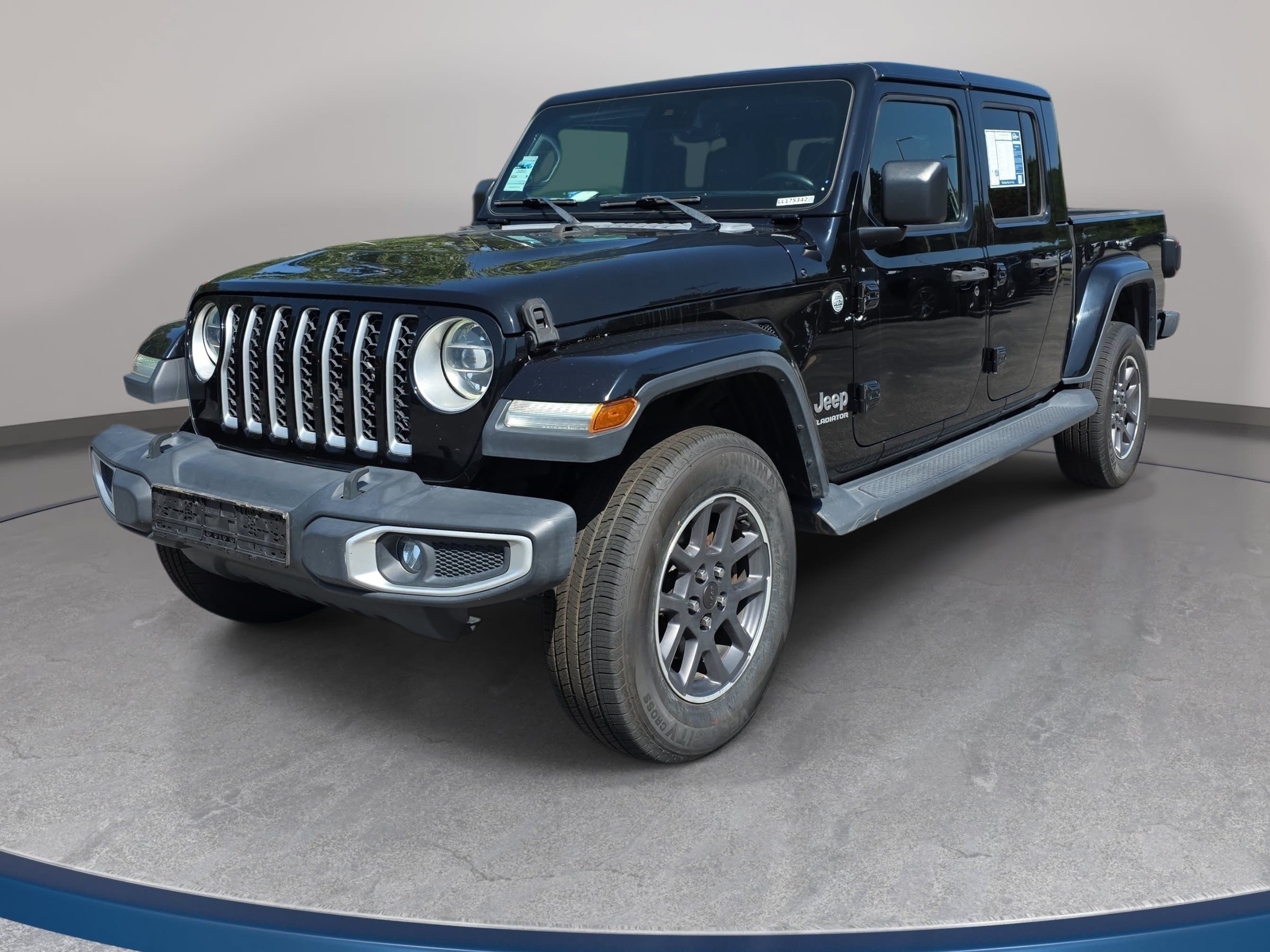 Used 2020 Jeep Gladiator Overland AWD/4WD image 1