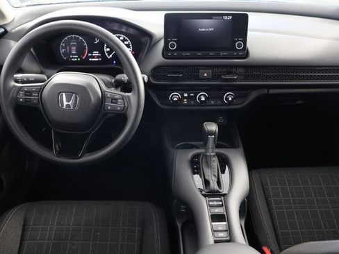 Certified 2025 Honda HR-V LX image 2