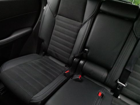 Used 2024 Mitsubishi Outlander SE AWD/4WD image 12