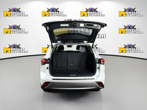 Used 2024 Toyota Highlander Platinum AWD/4WD image 27