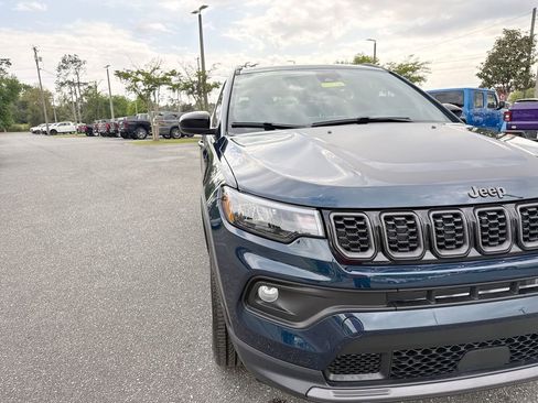 New 2026 Jeep Compass Latitude AWD/4WD image 9