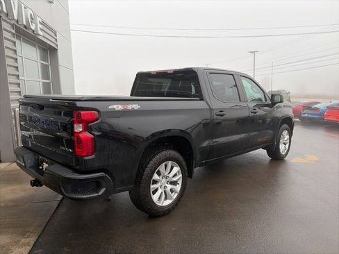 Used 2022 Chevrolet Silverado 1500 Custom image 3