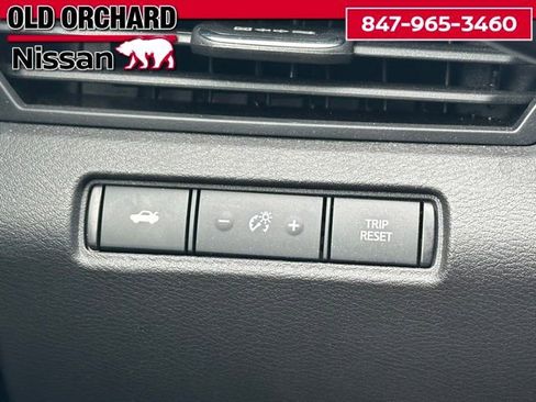 Used 2024 Nissan Altima 2.5 SR image 16
