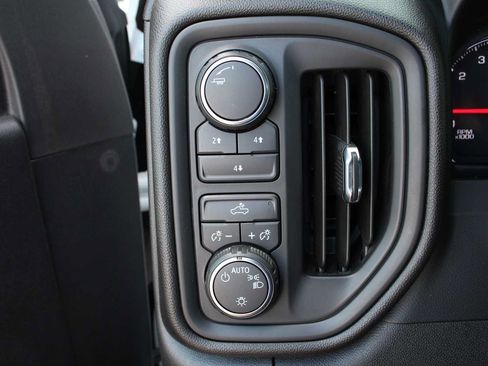Used 2021 Chevrolet Silverado 2500 W/T w/ WT Fleet Convenience Package AWD/4WD image 31