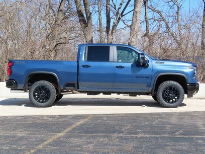 New 2026 Chevrolet Silverado 3500 LT w/ Trail Boss Package