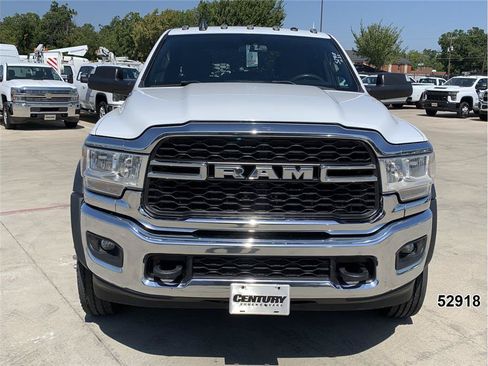 Used 2022 RAM 5500 Tradesman w/ Chrome Appearance Group AWD/4WD image 10