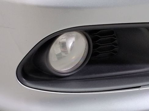 Used 2019 Dodge Grand Caravan SXT w/ Driver Convenience Group image 10