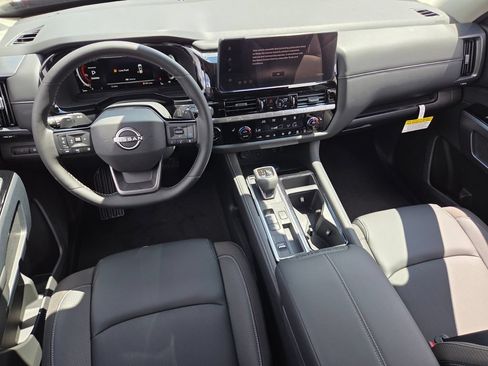 New 2026 Nissan Pathfinder SL FWD image 7
