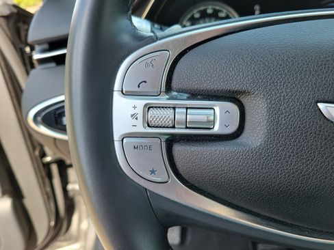 Used 2025 Genesis GV70 2.5T image 15