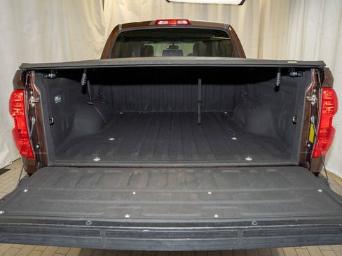 Used 2017 Toyota Tundra SR5 image 5