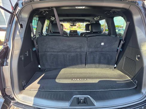 Used 2022 Nissan Armada SL w/ Midnight Edition Package RWD image 11