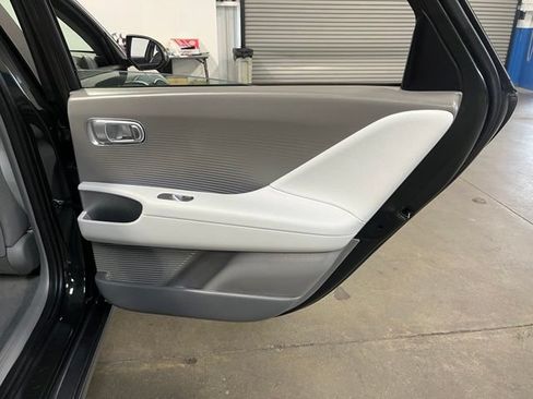 Used 2023 Hyundai Ioniq 6 SEL RWD image 16