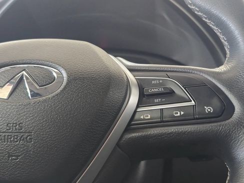 Used 2019 INFINITI QX50 Luxe w/ Navigation Package AWD/4WD image 17