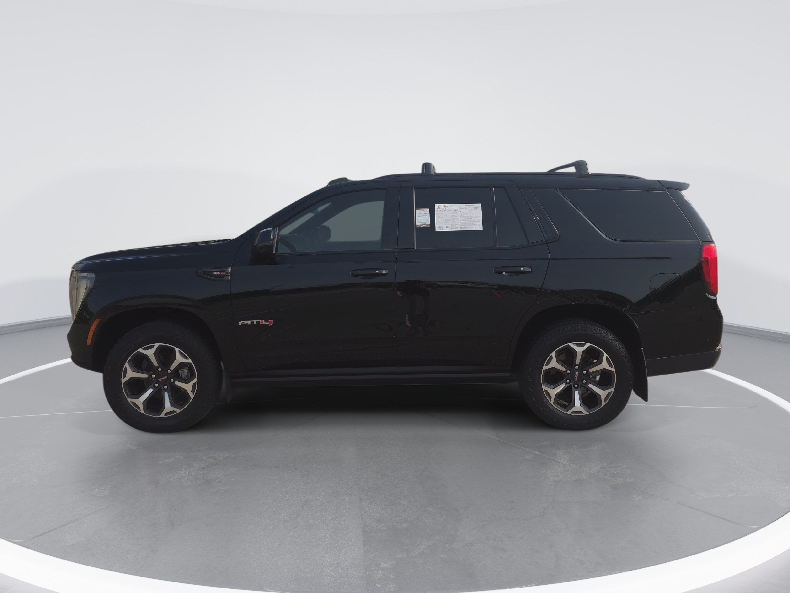 Used 2025 GMC Yukon AT4 Ultimate w/ LPO, Floor Liner Package AWD/4WD image 6