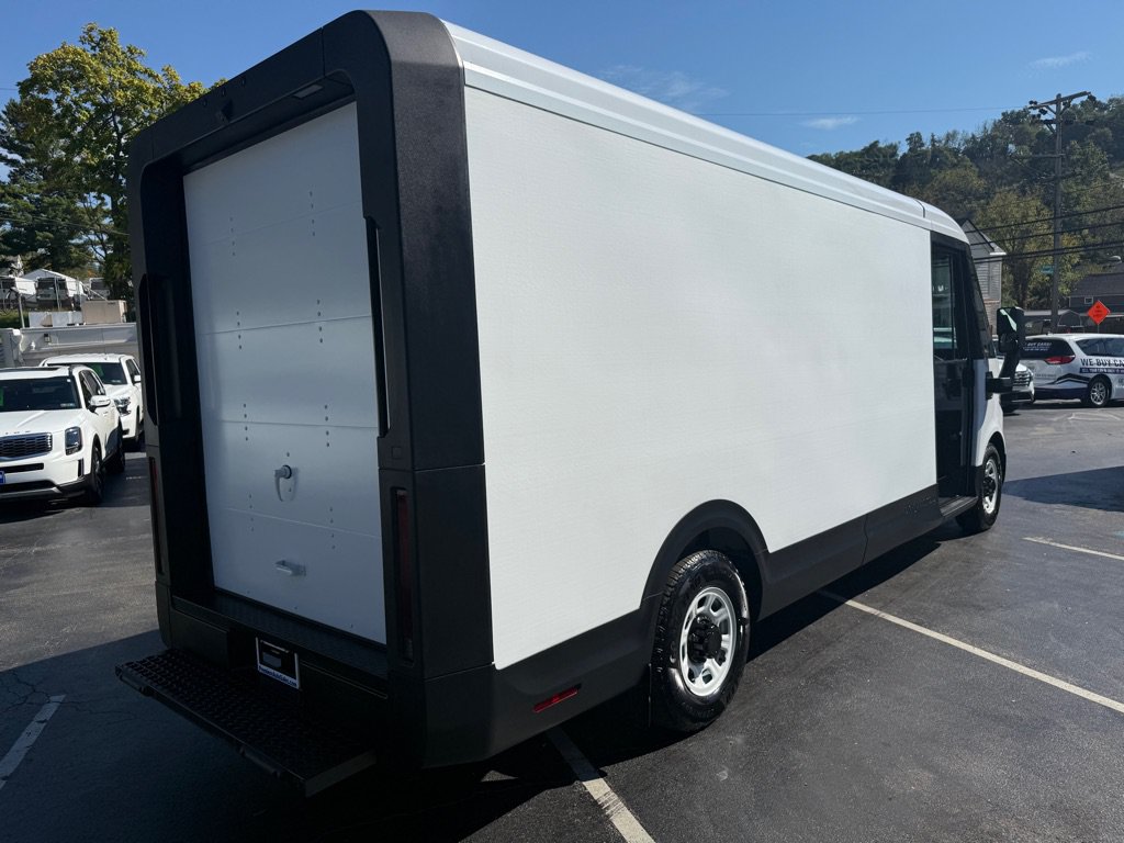 Used 2024 Chevrolet Brightdrop 600 w/ Commercial Equipment Package AWD/4WD image 8