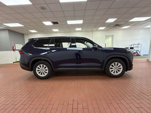 Used 2024 Toyota Grand Highlander Limited image 7