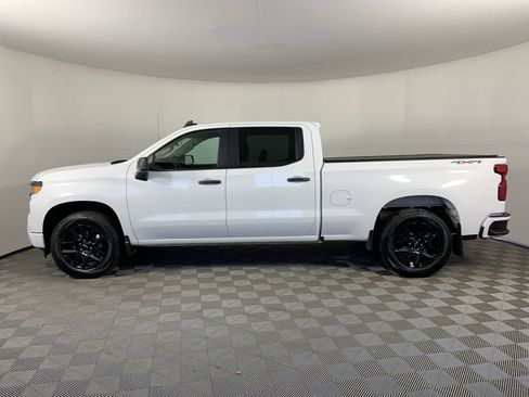 Used 2022 Chevrolet Silverado 1500 Custom image 5