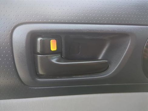 Used 2012 Toyota Tacoma 4x4 Access Cab image 22