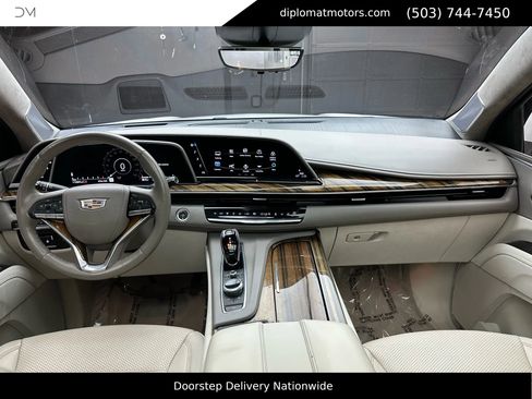 Used 2022 Cadillac Escalade ESV Sport Platinum w/ LPO, ONYX Package image 26