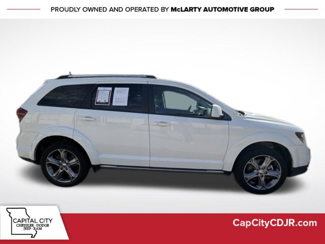 Used 2017 Dodge Journey Crossroad FWD image 3