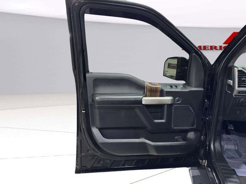 Used 2017 Ford F150 Lariat w/ Equipment Group 502A Luxury image 29