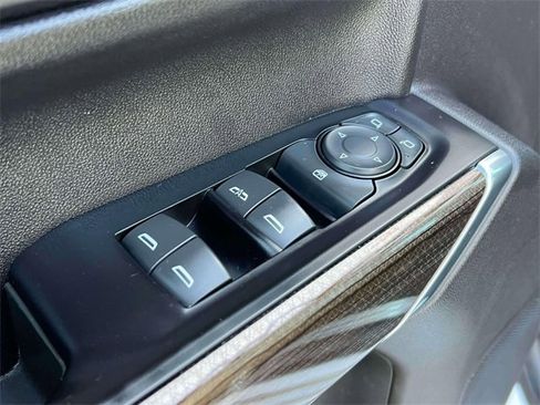 Used 2020 Chevrolet Silverado 1500 LT w/ All-Star Edition image 18