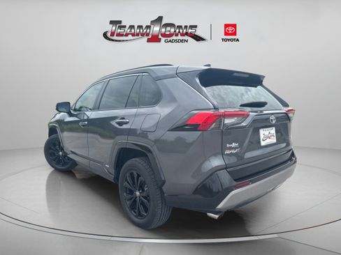 Used 2022 Toyota RAV4 SE w/ Convenience Package AWD/4WD image 5