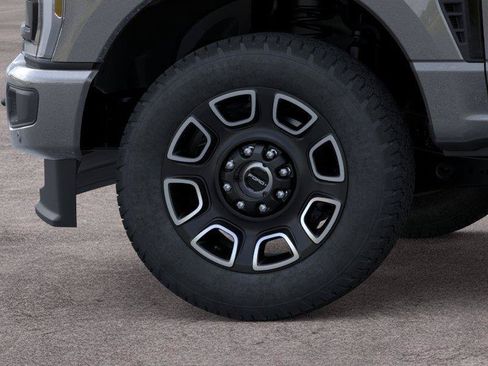 New 2026 Ford F250 Platinum w/ FX4 Off-Road Package AWD/4WD image 19