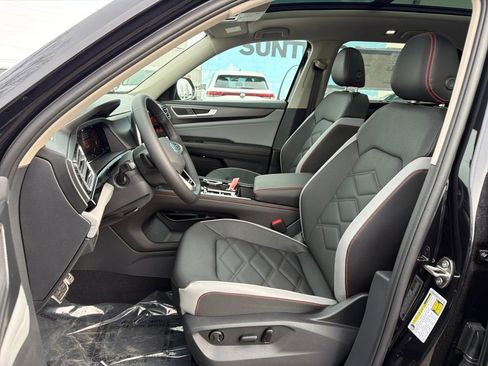 New 2026 Volkswagen Atlas Peak Edition AWD/4WD image 9