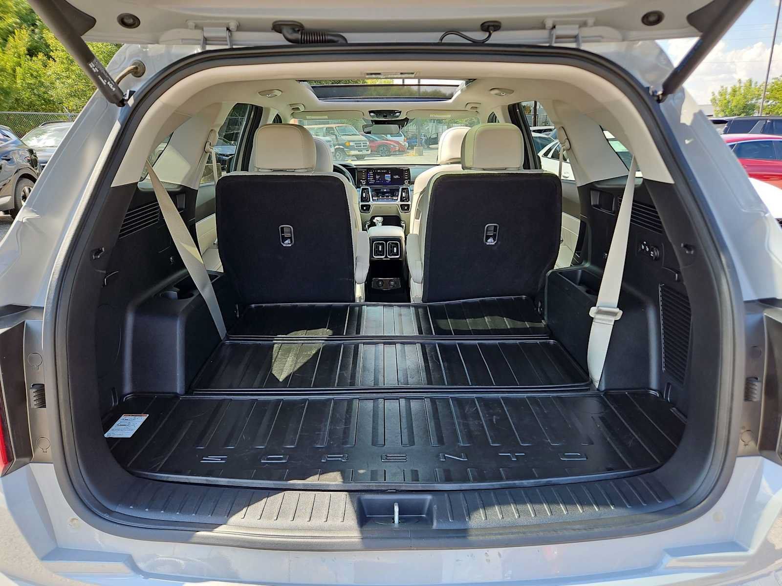 Used 2023 Kia Sorento SX FWD image 29