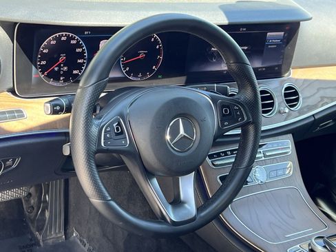 Used 2018 Mercedes-Benz E 300 4MATIC image 20