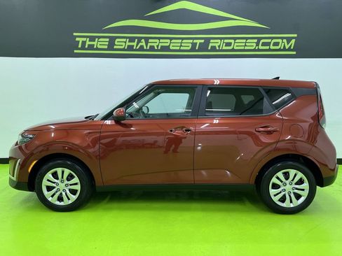 Used 2024 Kia Soul LX FWD image 6