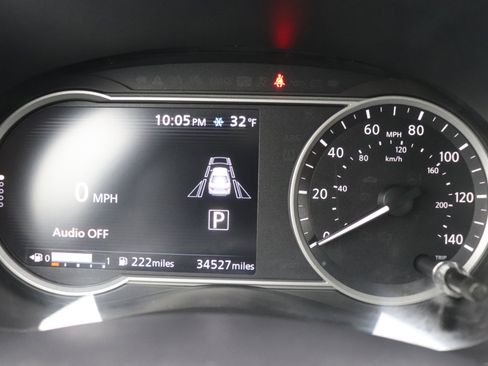 Used 2024 Nissan Versa SV image 24