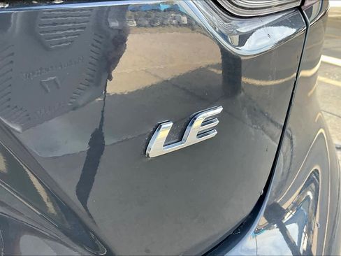 Used 2023 Toyota Corolla LE image 9