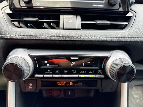 Certified 2022 Toyota RAV4 LE FWD image 16