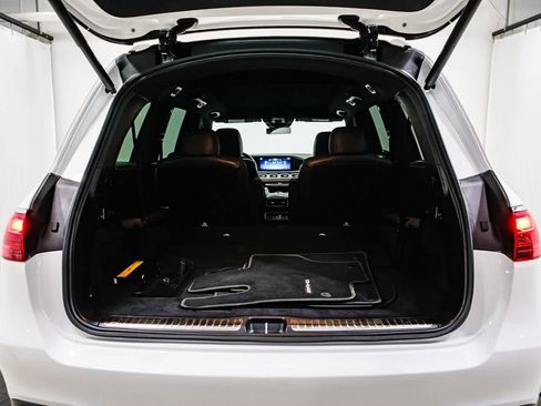 Used 2024 Mercedes-Benz GLS 450 4MATIC image 28