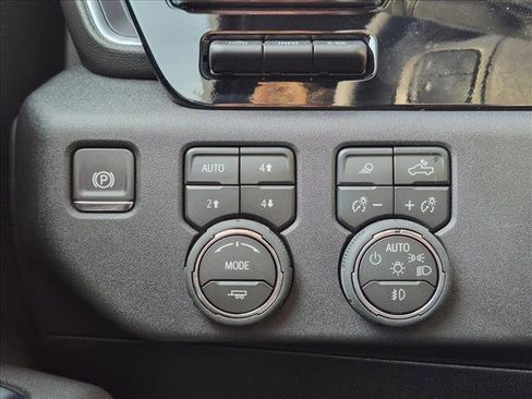 New 2026 Chevrolet Silverado 2500 High Country w/ High Country Premium Package AWD/4WD image 15
